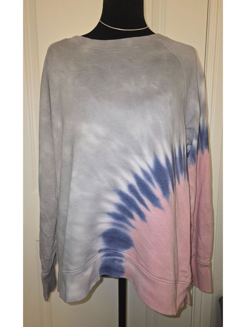 Kelly Renée Women's Tie-Dye Pullover Sweatshirt Size M